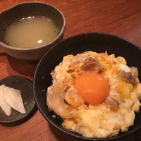 鶏一途 - ダブル玉子の親子丼,濃厚地鶏のスープ