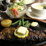 クイーンベル - ステーキ定食￥1650