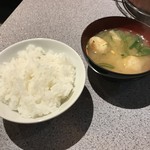 Akarenga Jingisukan Kurabu - ライス、みそ汁
