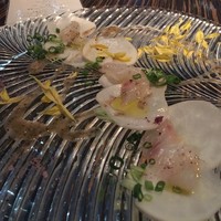 AWkitchen TOKYO 新丸ビル店 - ヒラメと蕪のカルパッチョ