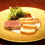 タパス・エ・バール - 石川県産 猪肉のパテ 1600円