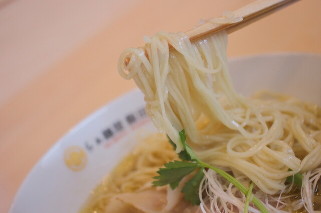 らぁ麺屋 飯田商店>