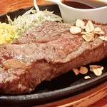 木香里 - アンガス牛ステーキ 500ｇ、素晴らしい厚みですね。