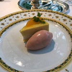 マノワール・ディノ - 