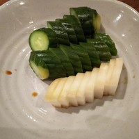 鳥茂 - おしんこはサービス？金額わかりません。
