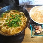 Kominka Sousakuryouri Kazaguruma No Sato - 和牛かすうどん定食（おかか飯を選択）