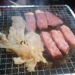 炭火焼肉屋台 たじま屋 - 焼き焼き～