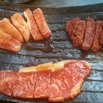 炭火焼肉屋台 たじま屋 - タレロース、タレカルビかな？、タレハラミかな？