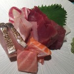 めしの助 - 刺身定食1800円