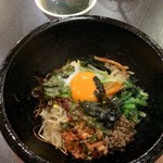 焼肉こぶた - 石焼きビビンバ（小）(\900)