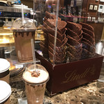 Lindt Chocolat Cafe Shibuya - シェイクもおいしそー！