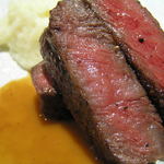 レストラン メルキュール - 国産牛ｻﾞﾌﾞﾄﾝ肉のｿﾃｰ　　　　　⇐マルサラソース