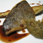 レストラン メルキュール - イサキのポワレ　　　　　　　　キャビアﾄﾞｰﾍﾞﾙｼﾞｰﾇ添え