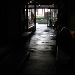 あなごめしうえの - (酒)上野商店の土間