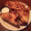 Flowing Tide Pub - 料理写真:GRILLED CHEESE BACON SANDBURGER♪