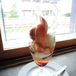 PATISSERIE ASAKO IWAYANAGI - パルフェビジュー ペシュ 〜カモミールミルクジェラートとともに〜