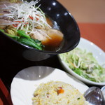 四川食府 - チャーシュー麺と半チャーハンセット（８８０円）２０１７年７月