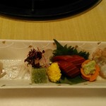 緑亭 - 鯛、オクラ寄せ、鮪、海老、かんぱち