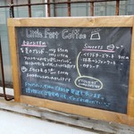 リトルフォートコーヒー - 入り口の案内です。
