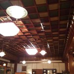 万平ホテル メインダイニングルーム - メインダイニングの天井