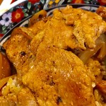 えびすこ本場所 - 豚肉も大きいので食べ応えがあります【料理】