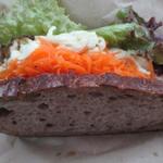 テーラ・テール - 鶏むね肉と人参のサンド