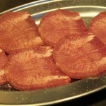 肉肉ばんざい - 「上タン」は数量限定