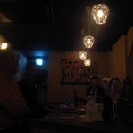 ダイニングバー SARU - 通常営業中は、照明を抑えて癒しと大人の時間を演出しています。