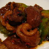 龍天門 - 鴨肉とピーマンの黒豆ソース炒め