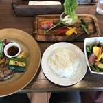 野菜を食べるハンバーグ屋さん。 - 