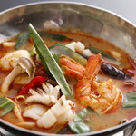 Tom Yum Nam Kon Talay <Asian resort-style Seafood tom yam> (for 2 people)