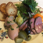 ビストロプティットレジョン  - 鶏レバームースとスモーク