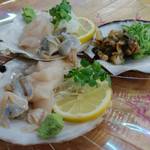 みなと市場 小松鮪専門店 - 「ホタテ刺身」