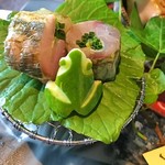 汀邸　遠音近音　Ochi Kochi - カエルの形をしたきゅうり