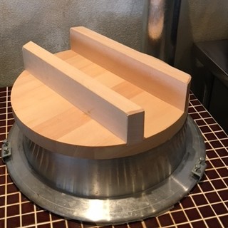 ★釜で炊き上げるご飯