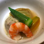 まる富 - 車海老と野菜の炊き合わせ