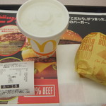 マクドナルド - ドリンク写真:チーズバーガー130円&スプライトS100円が無料(2017.6.26)