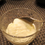 まぐろ小屋 別邸 - 2017年7月　デザートのアイスクリーム