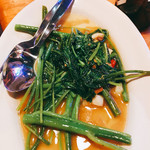 タイ居酒屋トンタイ - 食べかけ空芯菜