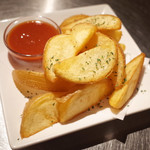 No.18ダイニングバー - こだわりウェッジカットポテト(ハーフ400円)