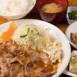 ボリューム満点◎定食メニュー