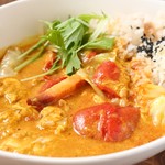 Bonga's Curry&Dining - ベーコン・キャベツ・タマゴ・トマトカレー（ボンガズスペシャル）