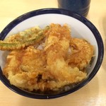 天丼てんや 代々木八幡店 - 盛り付けというか、向きが逆だよ・・・