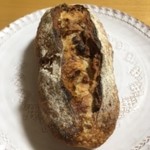 グルヌイユ - プルーンのハード系パン