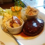 ニコ カフェ - ハンバーグランチ　デミグラスソース800円税込。