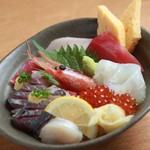 Maguro don bunta - 海鮮丼