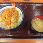 Tendon Tenya - 盛り付けが寂しい