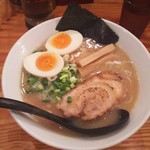 Fuji Ramen - 味玉らーめん  750円♪