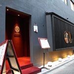 NIHONBASHI CAFEST - 昼間はこんな外観です。cafeにしては渋すぎですけど、リラックスした空間をご提供しています