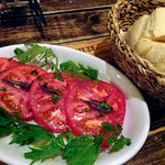 エルソルデカタルーニャ - フレッシュトマトとアンチョビのサラダ580円税別